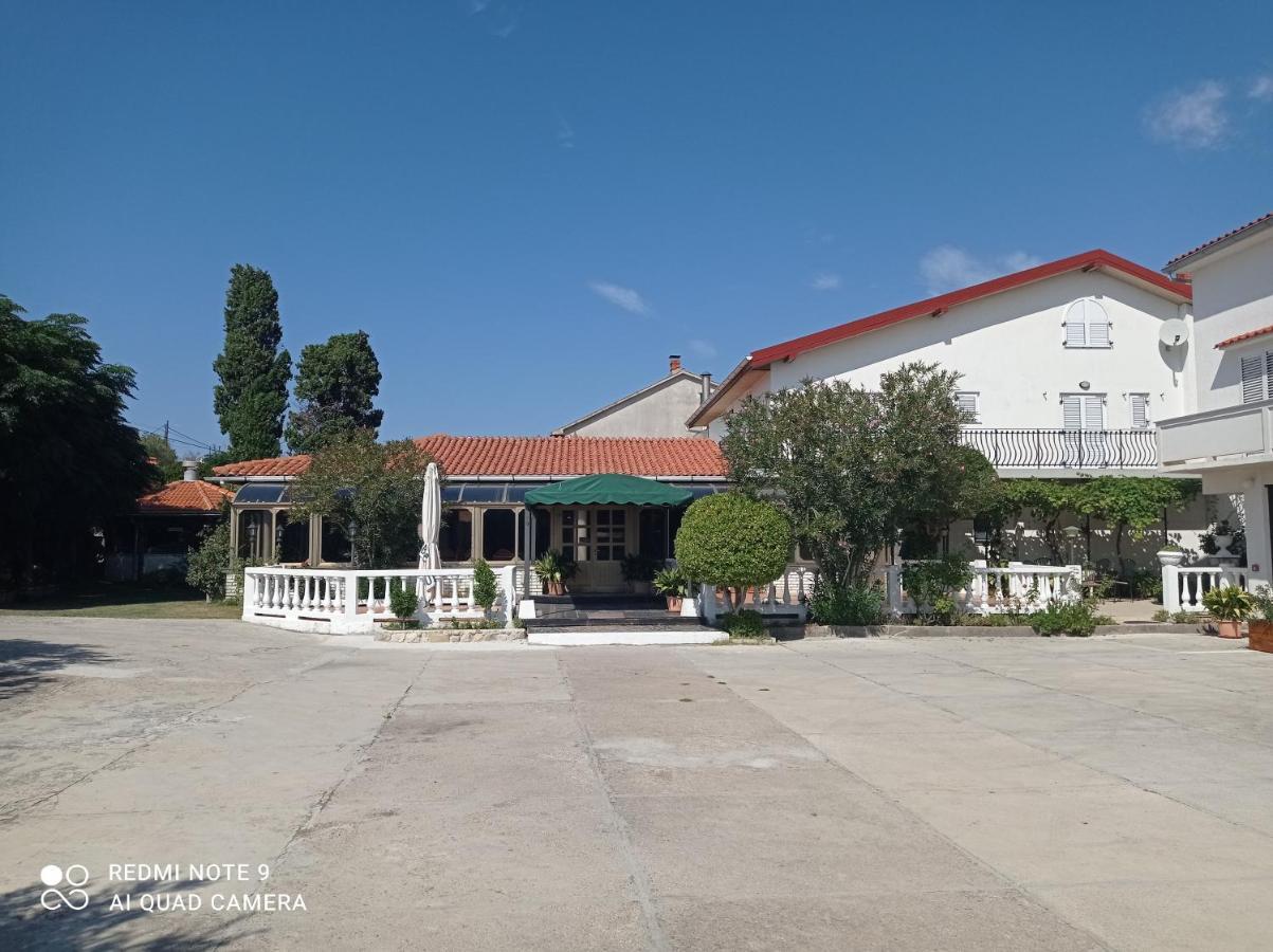 Apartment-Rooms Preka Palit Bagian luar foto
