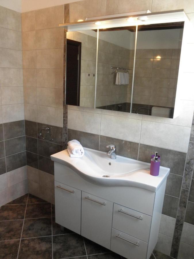 Apartment-Rooms Preka Palit Bagian luar foto