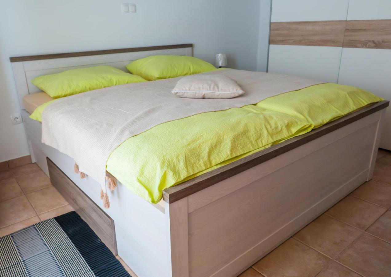 Apartment-Rooms Preka Palit Bagian luar foto