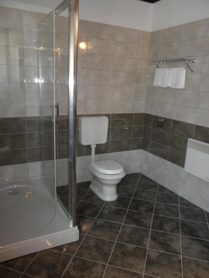 Apartment-Rooms Preka Palit Bagian luar foto