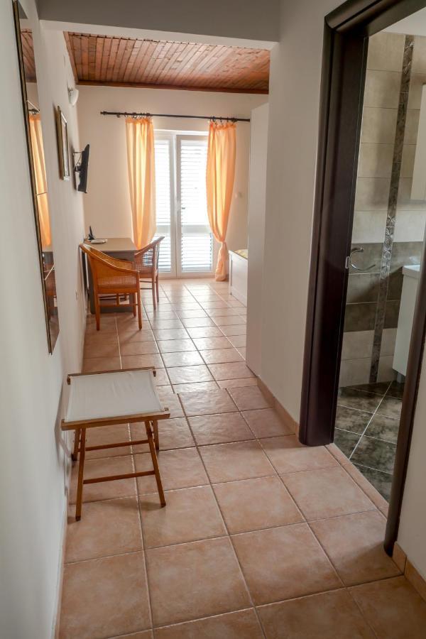 Apartment-Rooms Preka Palit Bagian luar foto