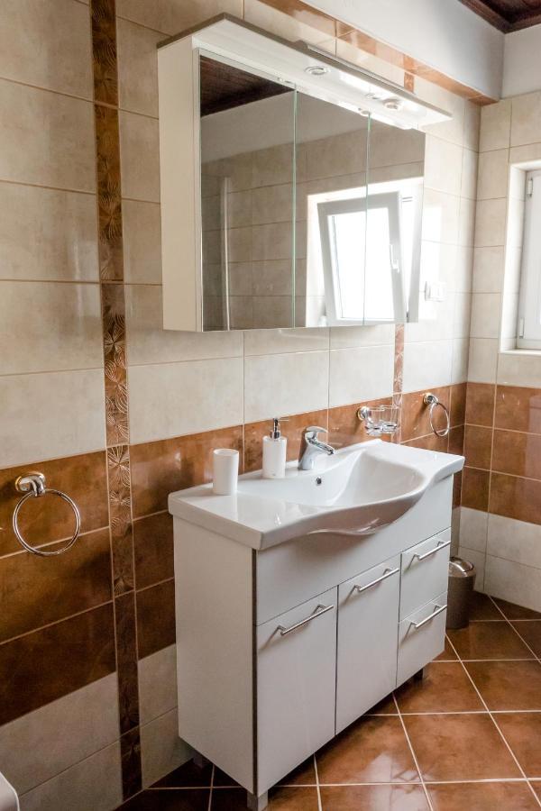 Apartment-Rooms Preka Palit Bagian luar foto